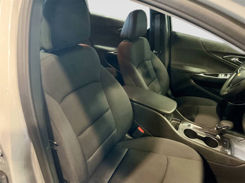 2022 Chevrolet Malibu LS