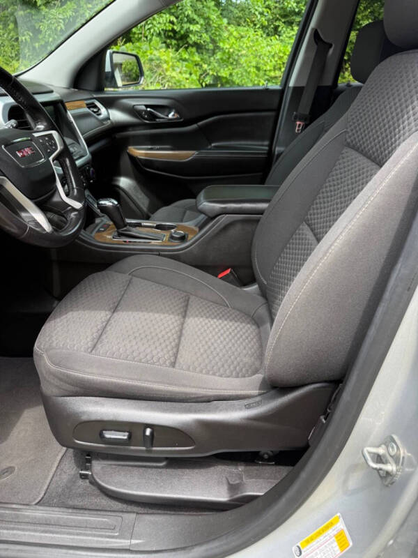 2018 GMC Acadia SLE-2