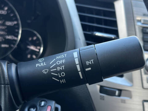 2011 Subaru Legacy 2.5i Premium