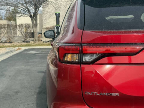 2025 Mitsubishi Outlander PHEV