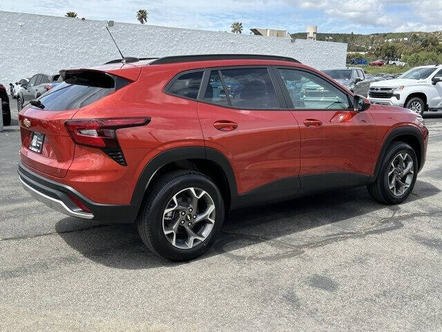 2024 Chevrolet Trax LT