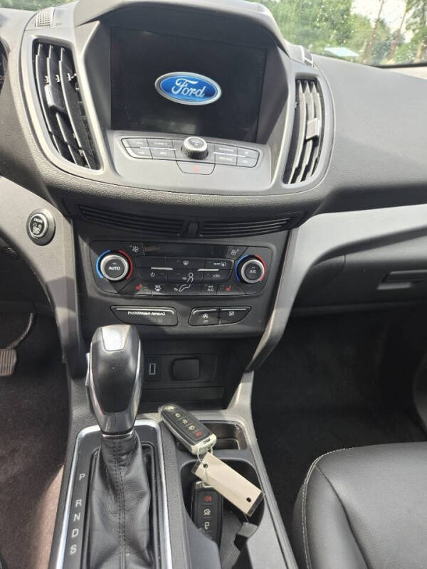 2019 Ford Escape SEL