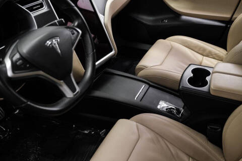 2017 Tesla Model S 90D