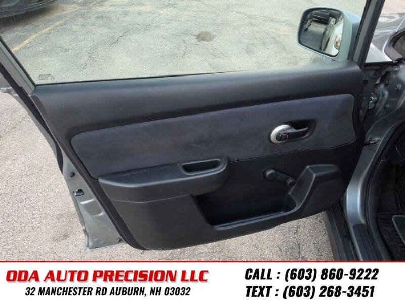 2009 Nissan Versa 1.8 S