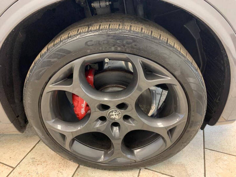 2023 Alfa Romeo Stelvio Veloce