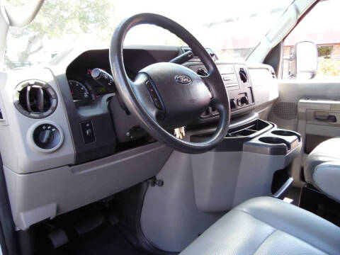 2015 Ford E-350