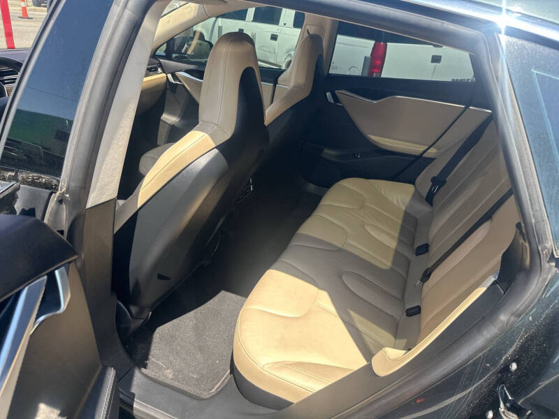 2014 Tesla Model S 85
