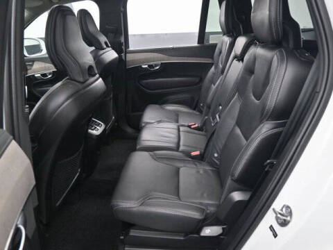 2023 Volvo XC90 B6 Ultimate Bright Theme 7P