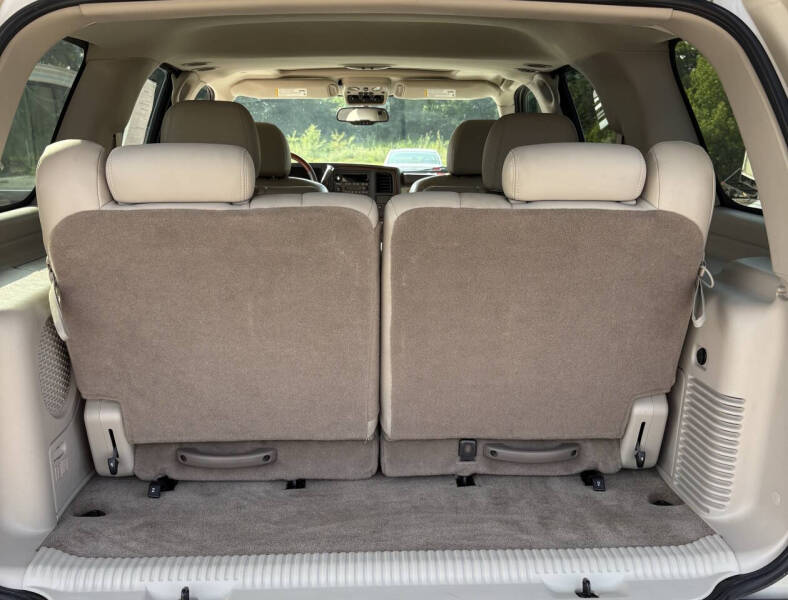 2004 Cadillac Escalade