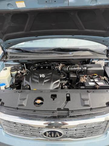 2012 Kia Sedona LX
