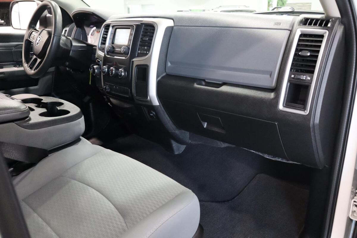 2019 Ram 1500 Classic for sale at IMD MOTORS, INC in Dallas, TX