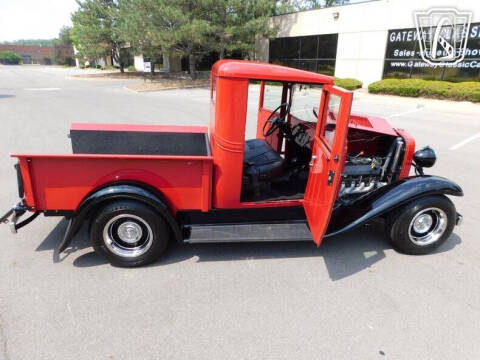 1933 Chevrolet Apache