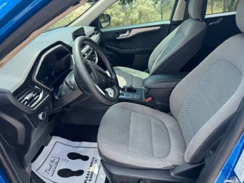 2020 Ford Escape SE