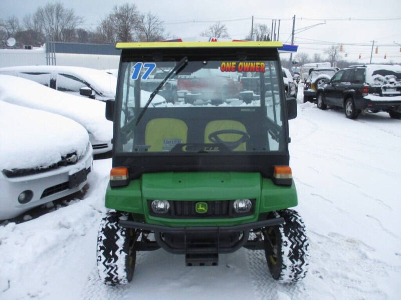 2017 John Deere GATOR TX 4X2