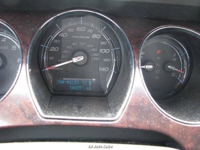 2010 Ford Taurus SEL