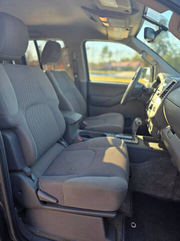 2012 Nissan Frontier SV V6