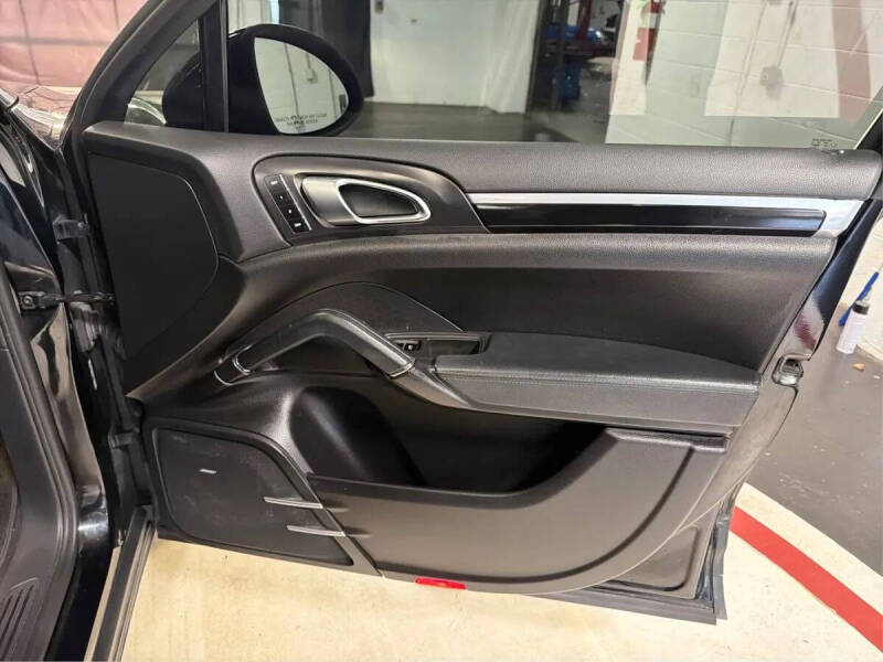 2012 Porsche Cayenne Tiptronic