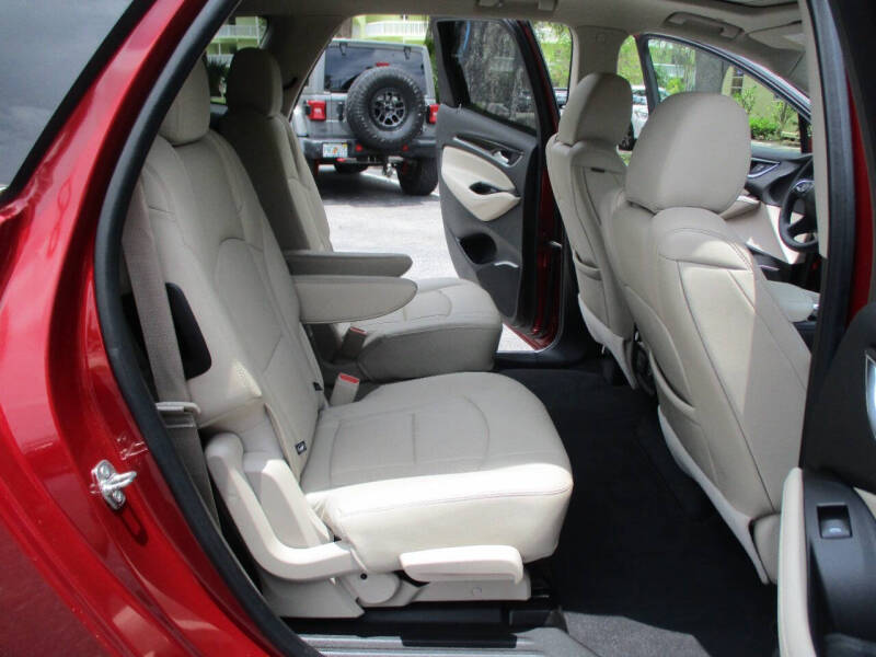 2020 Buick Enclave Essence