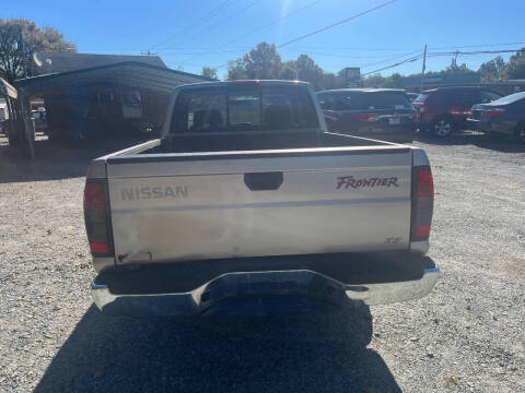 2000 Nissan Frontier XE
