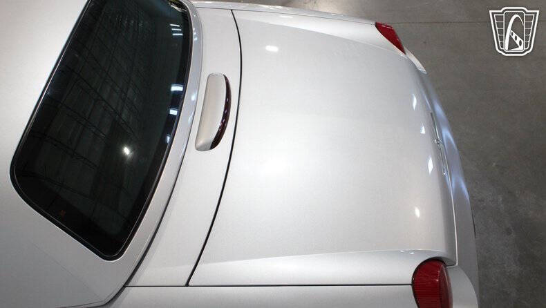 2004 Ford Thunderbird Deluxe