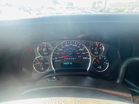 2022 Chevrolet Express 2500