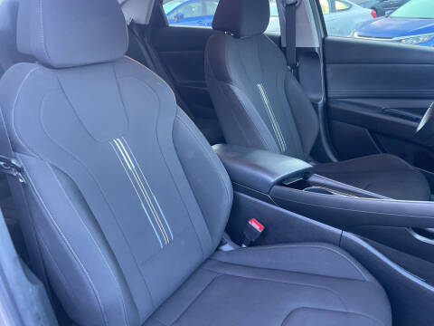 2021 Hyundai Elantra SEL