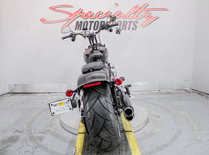 2019 Harley-Davidson Breakout