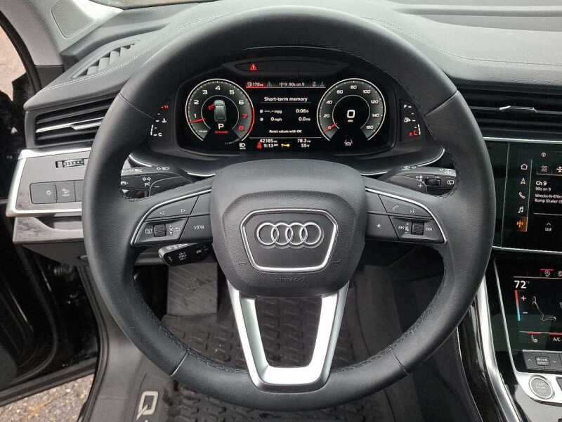 2023 Audi Q7 quattro Premium Plus 55 TFSI