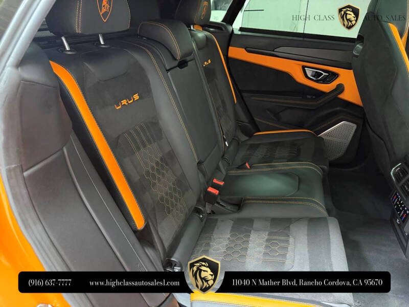 2023 Lamborghini Urus S
