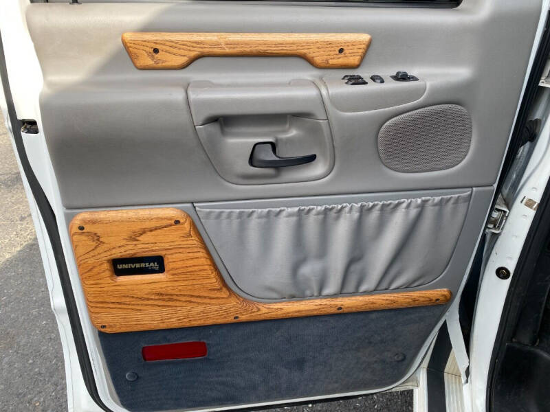 1997 Ford E-Series E-150