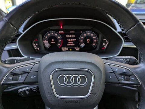 2022 Audi Q3 quattro S line Prem Plus 45 TFSI