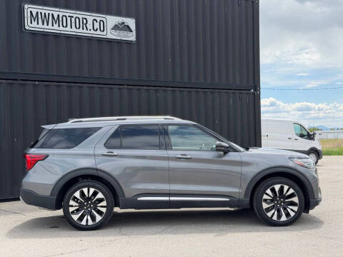 2025 Ford Explorer Platinum