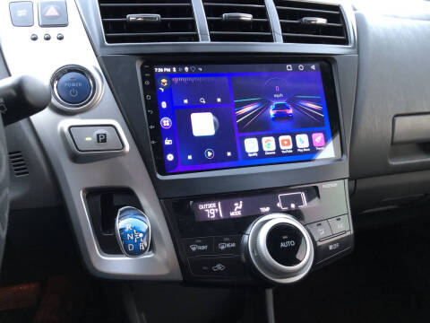 2012 Toyota Prius v Five