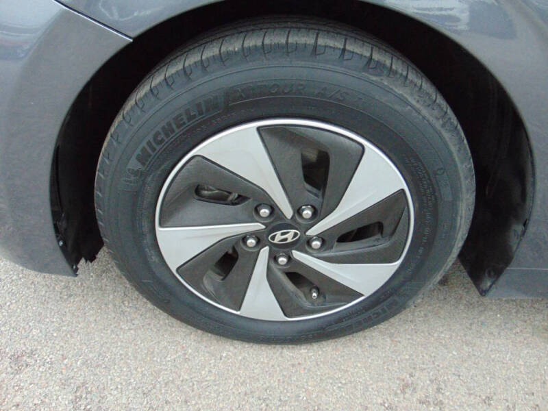 2017 Hyundai Ioniq Hybrid SEL