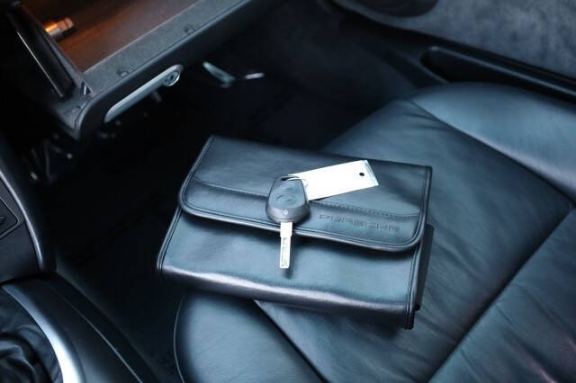 2004 Porsche 911 Carrera 4S