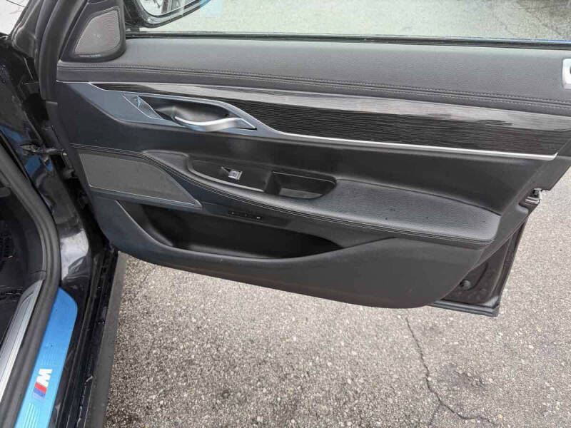 2020 BMW 7 Series 740i