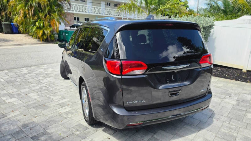 2017 Chrysler Pacifica Limited