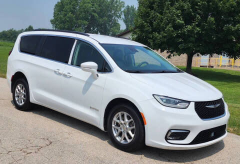 2022 Chrysler Pacifica Touring L