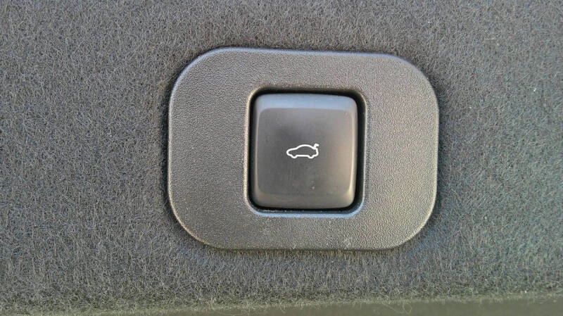 2019 Lincoln Continental Select