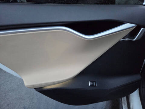 2013 Tesla Model S Performance