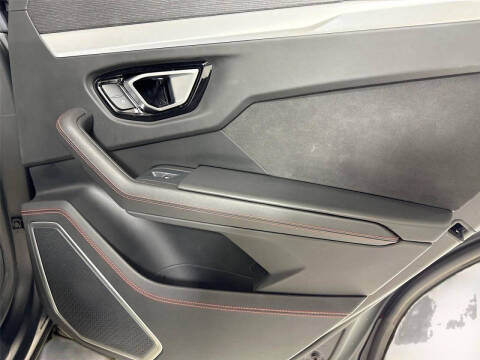 2020 Lamborghini Urus