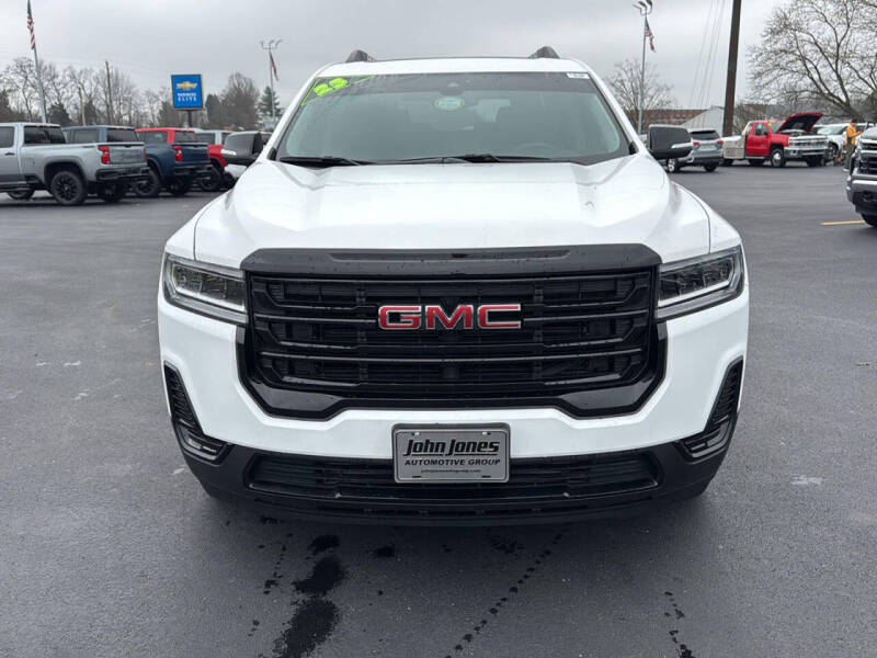 2023 GMC Acadia SLE