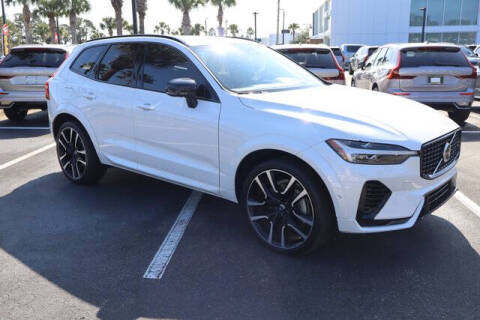 2024 Volvo XC60 Recharge T8 Ultimate Dark Theme