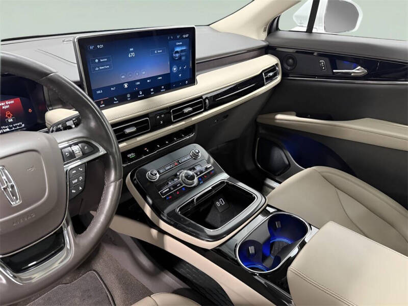 2023 Lincoln Nautilus Reserve