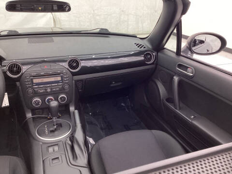 2015 Mazda MX-5 Miata Sport