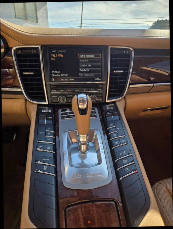 2011 Porsche Panamera