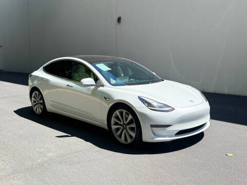 2018 Tesla Model 3 Performance