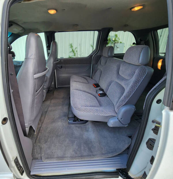 2000 Dodge Caravan SE