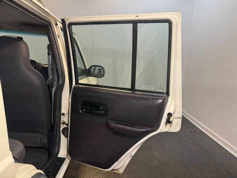 2000 Jeep Cherokee SE