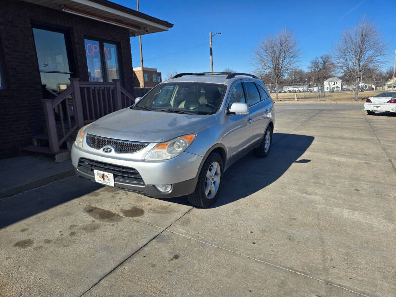 2008 Hyundai Veracruz for sale at CARS4LESS AUTO SALES in Lincoln NE